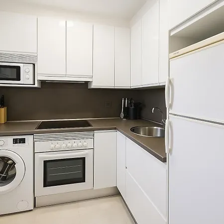 Coast & View Parking Apartment