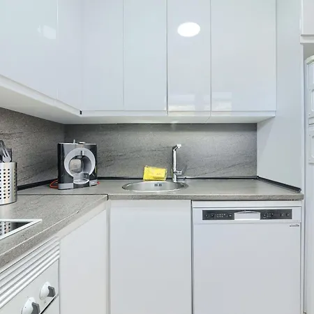 Coast & View Parking Apartment *