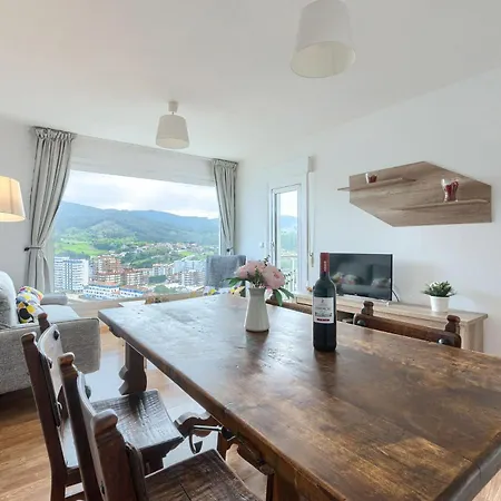 Coast & View Parking Apartment