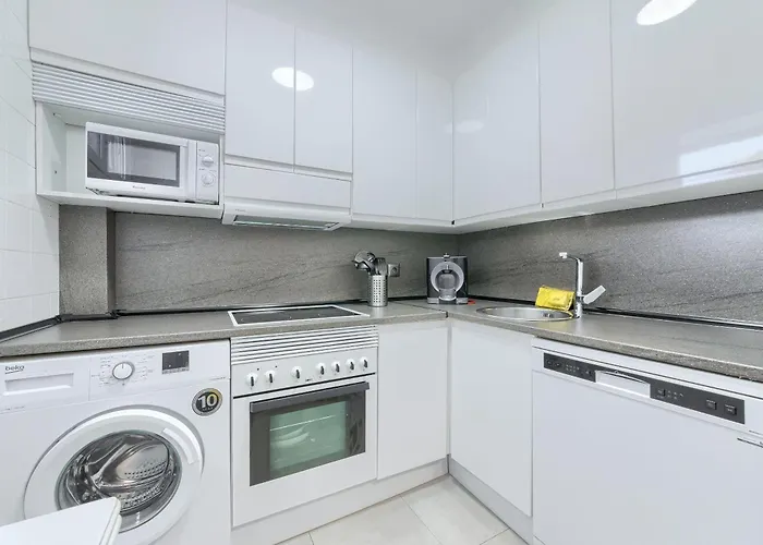 Coast & View Parking