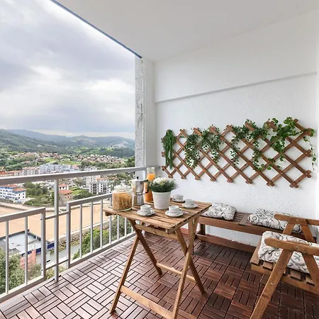 Coast & View Parking * Bakio